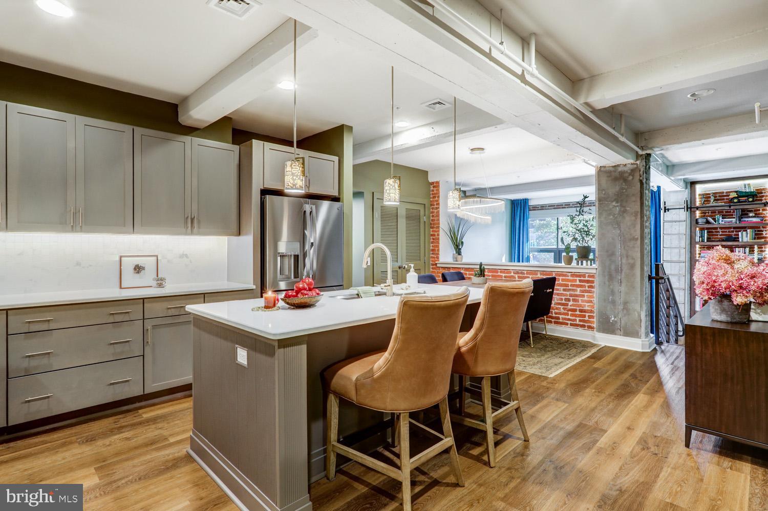 41 W LEMON STREET 205