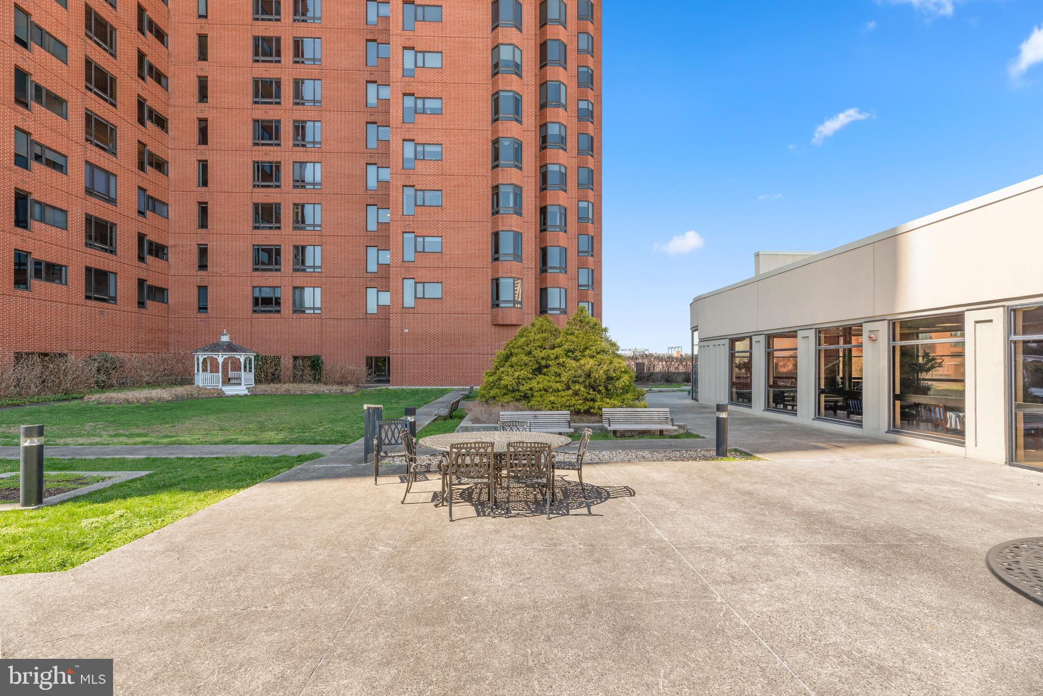 INNER HARBOR - Residential