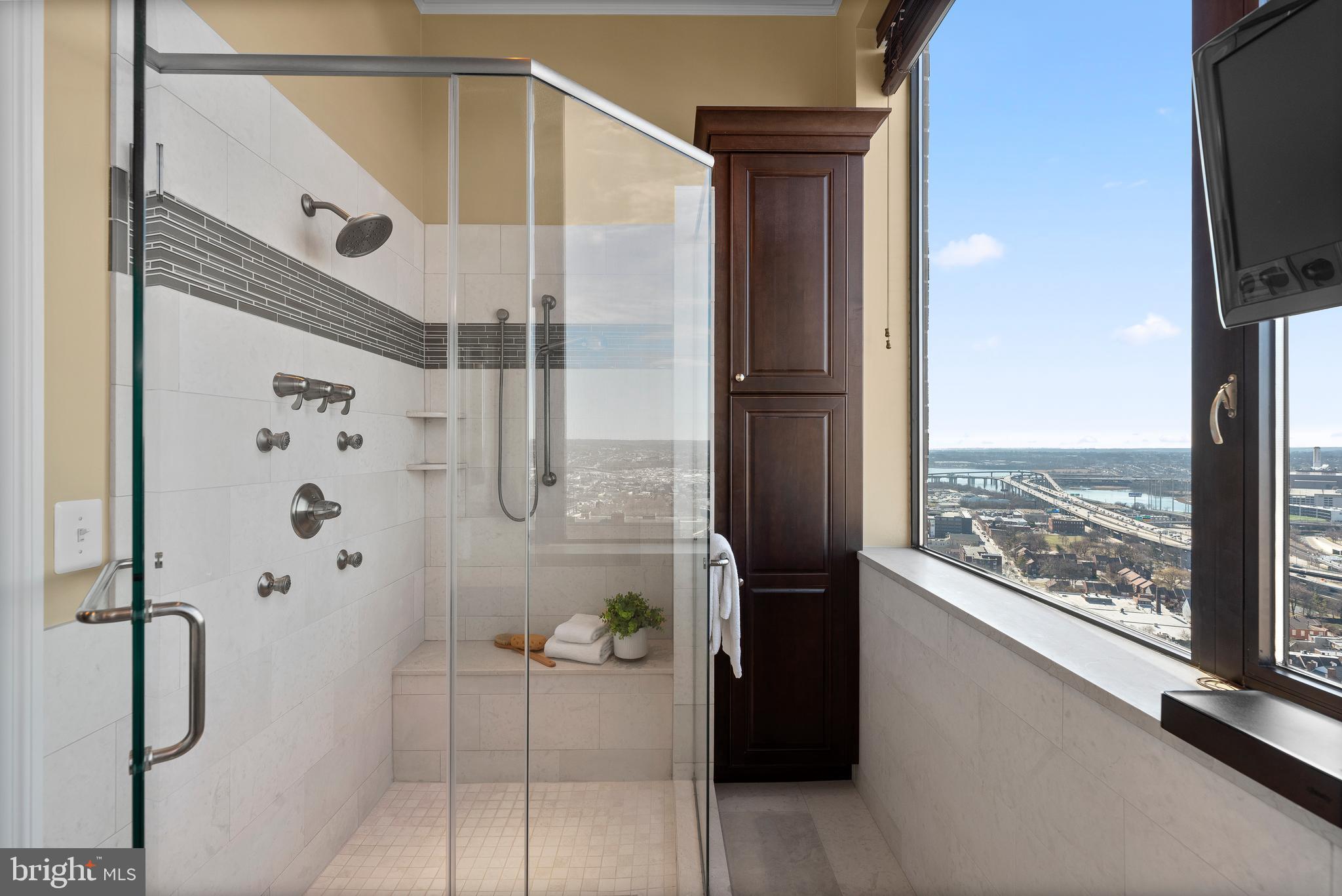 INNER HARBOR - Residential