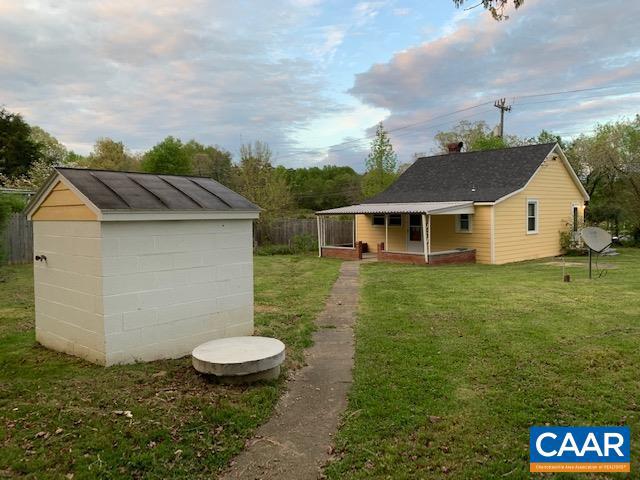UNKNOWN - Residential Lease