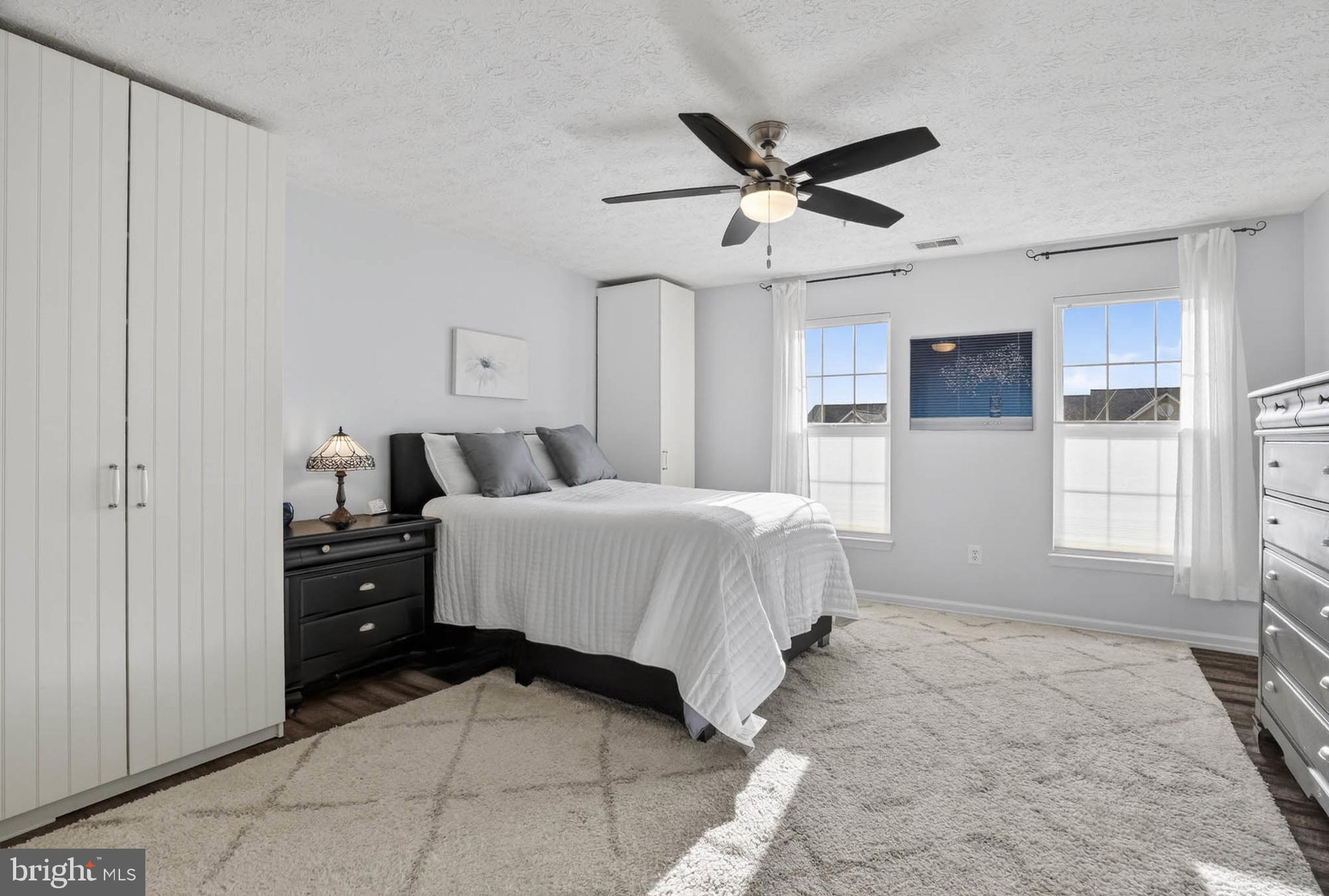 PINEY ORCHARD - Residential