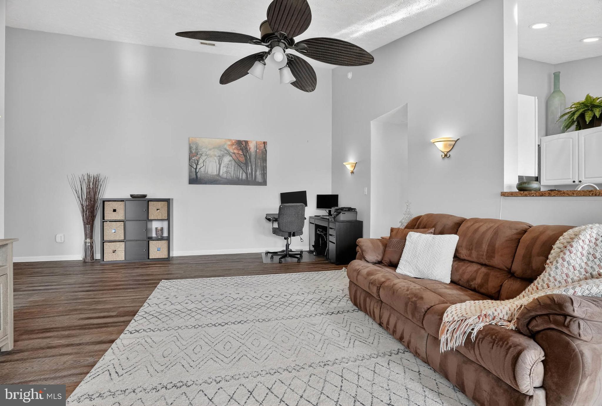 PINEY ORCHARD - Residential