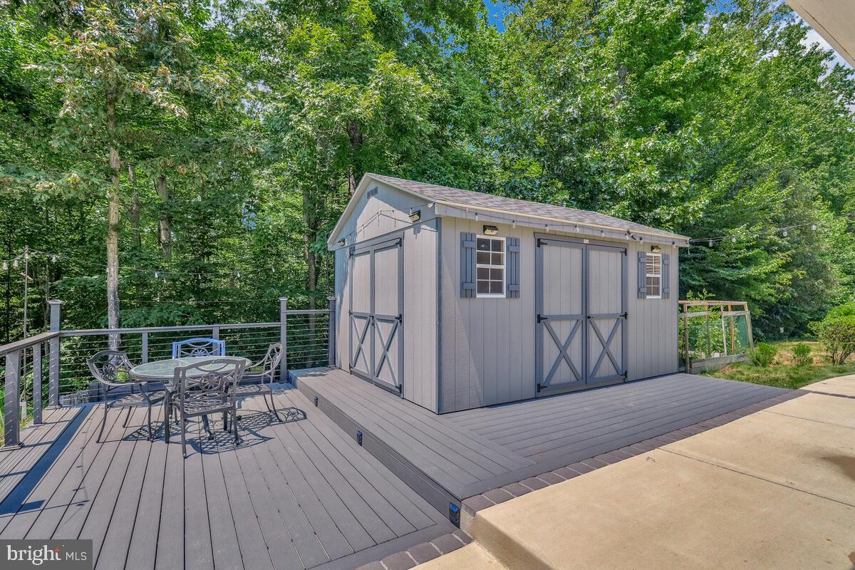 9340 ROCK LYNN CIRCLE