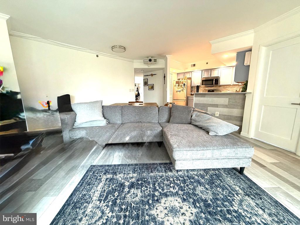 Photo of 1001 N Vermont Street #502, ARLINGTON, VA 22201 (MLS # VAAR2064860)