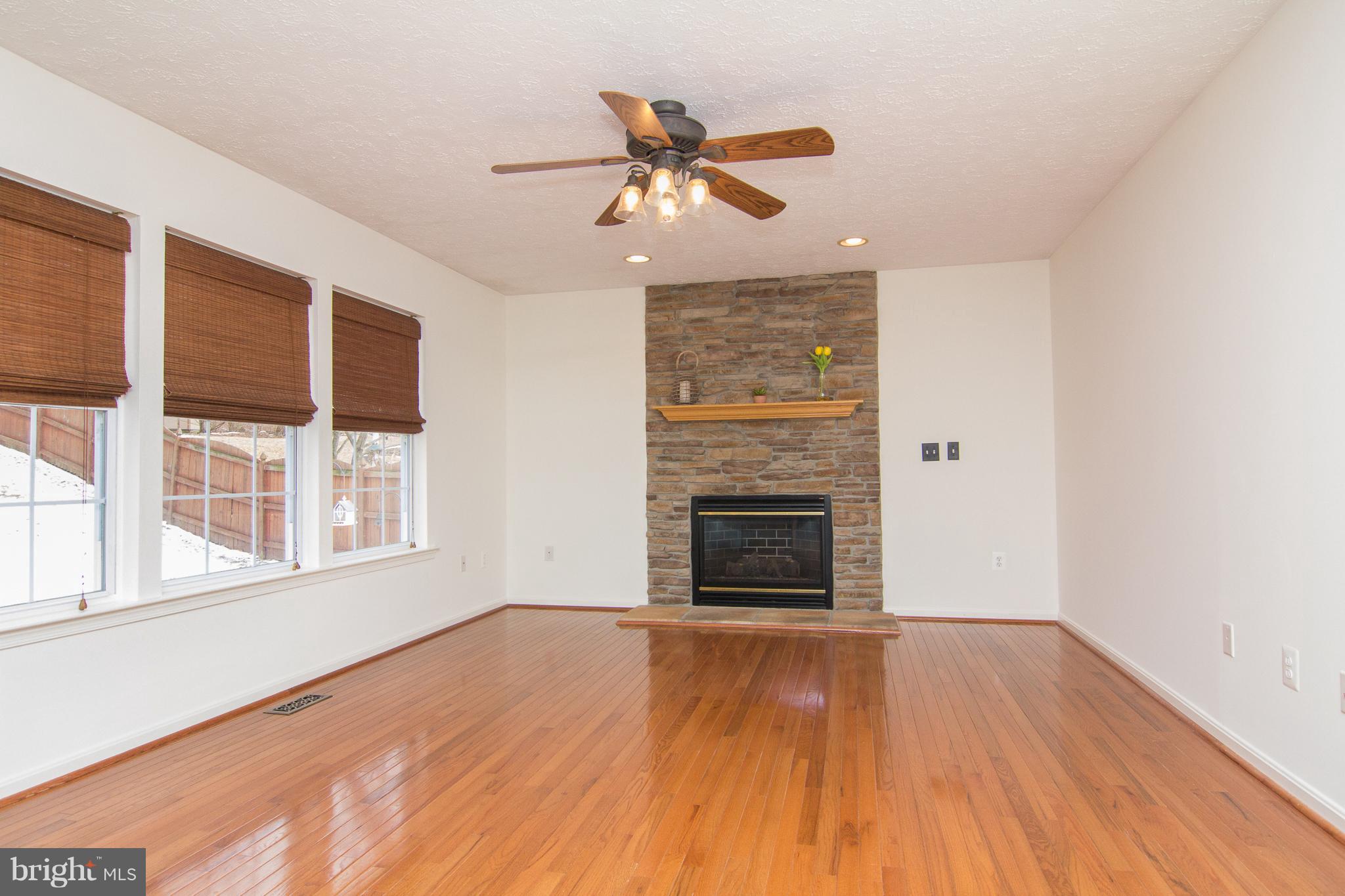 MANCHESTER FARMS - Residential