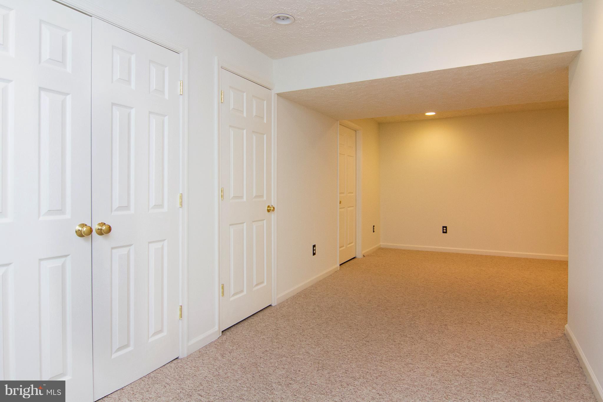 MANCHESTER FARMS - Residential