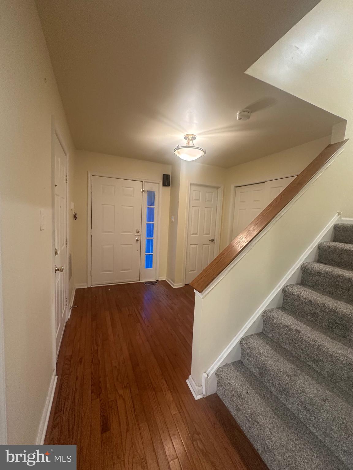 410 W VILLAGE LANE