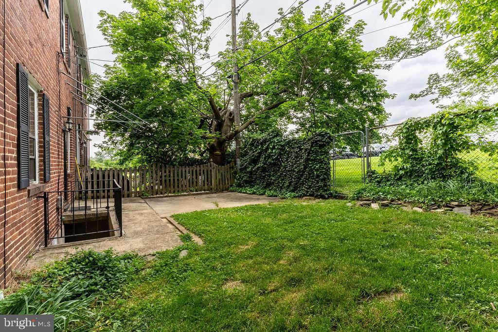 RODGERS FORGE - Residential Lease