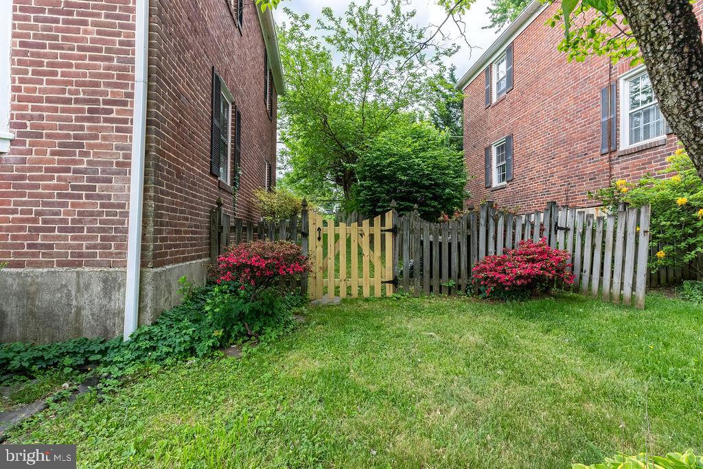 RODGERS FORGE - Residential Lease