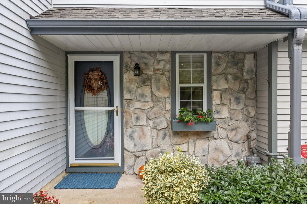 Photo of 384 Inverness Court, MOUNT LAUREL, NJ 08054 (MLS # NJBL2096430)