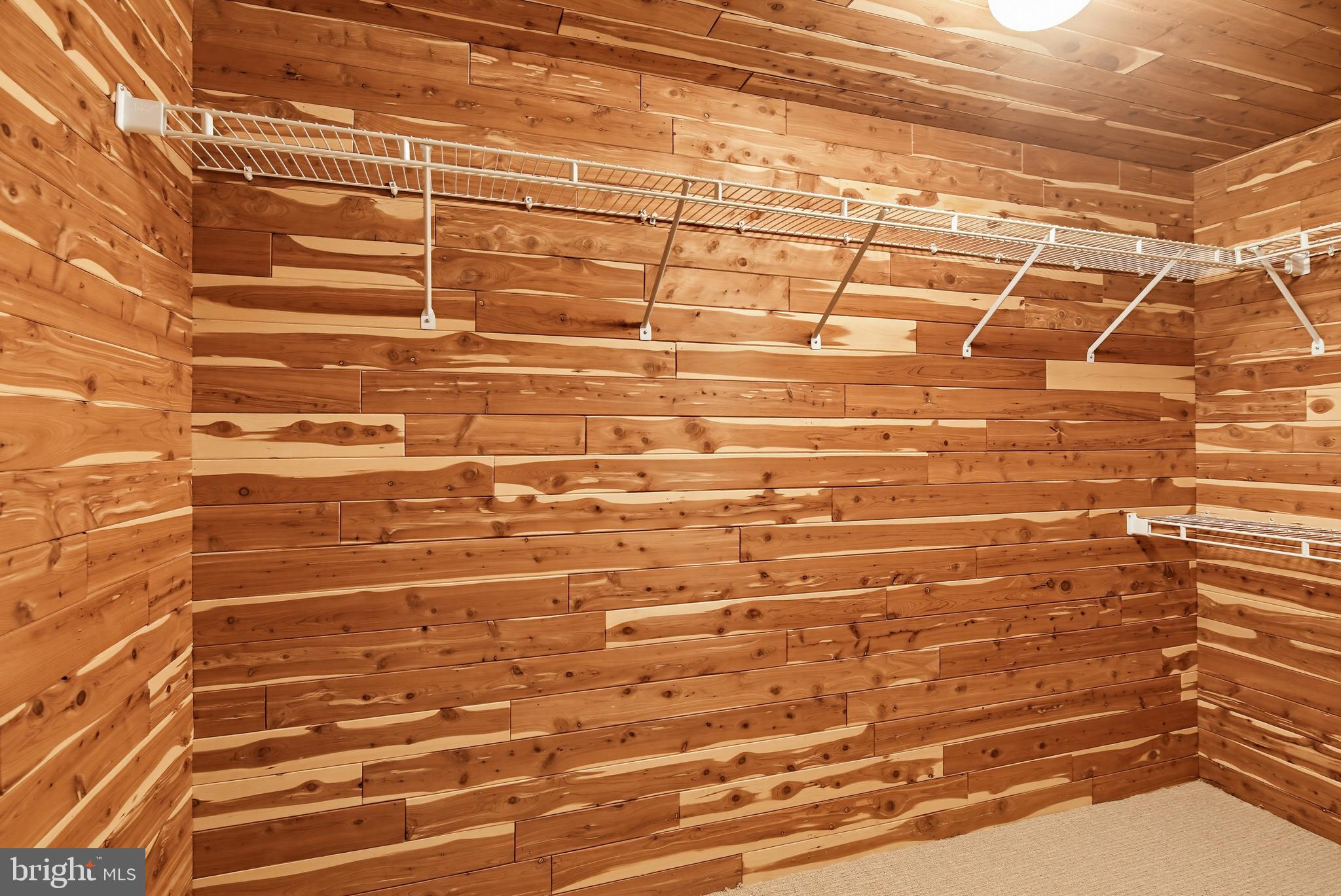 HIGHLAND - Residential