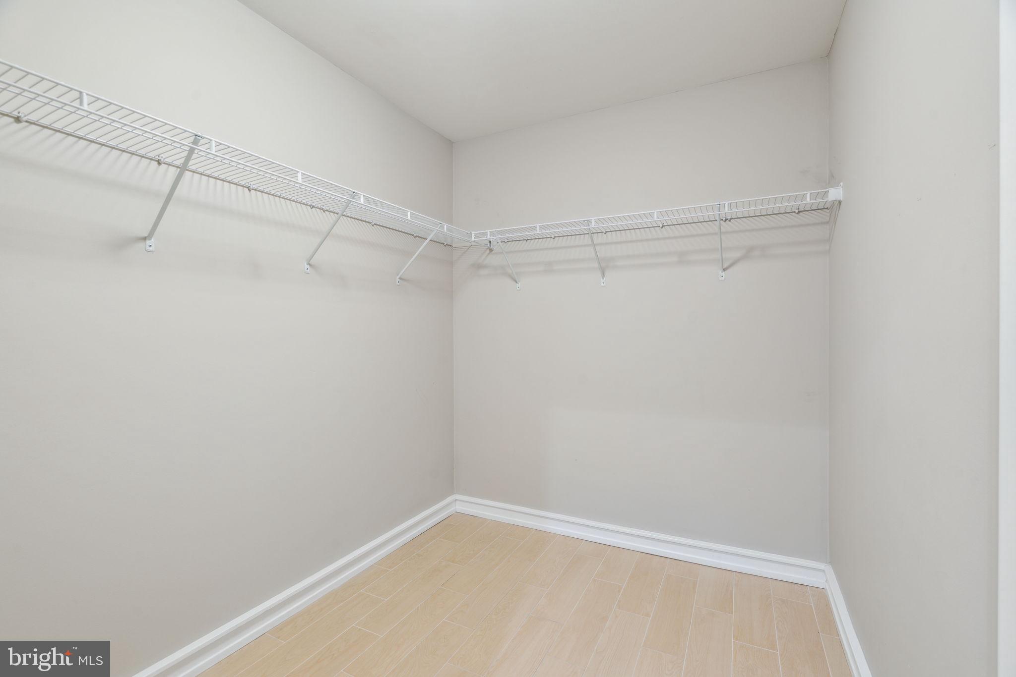 LUDLOW - Residential