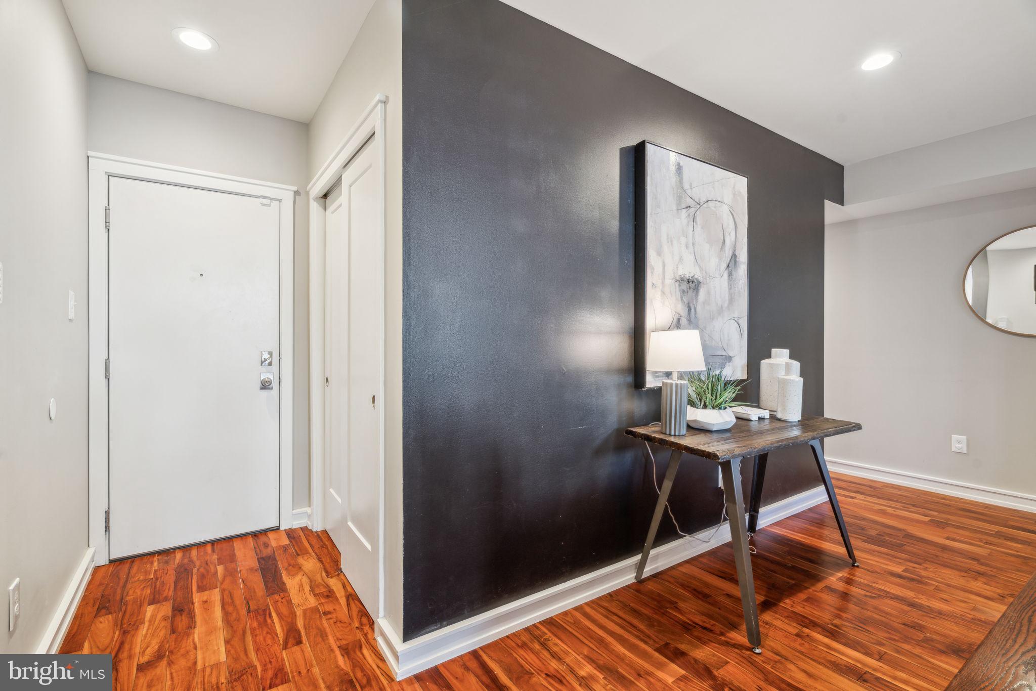 LUDLOW - Residential