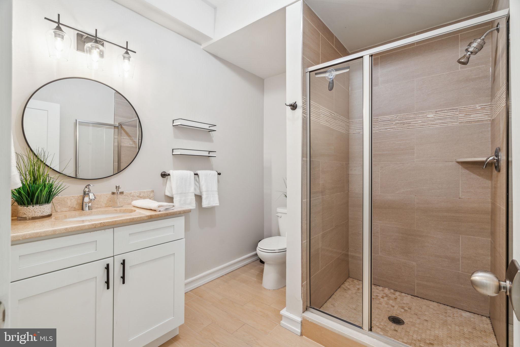 LUDLOW - Residential