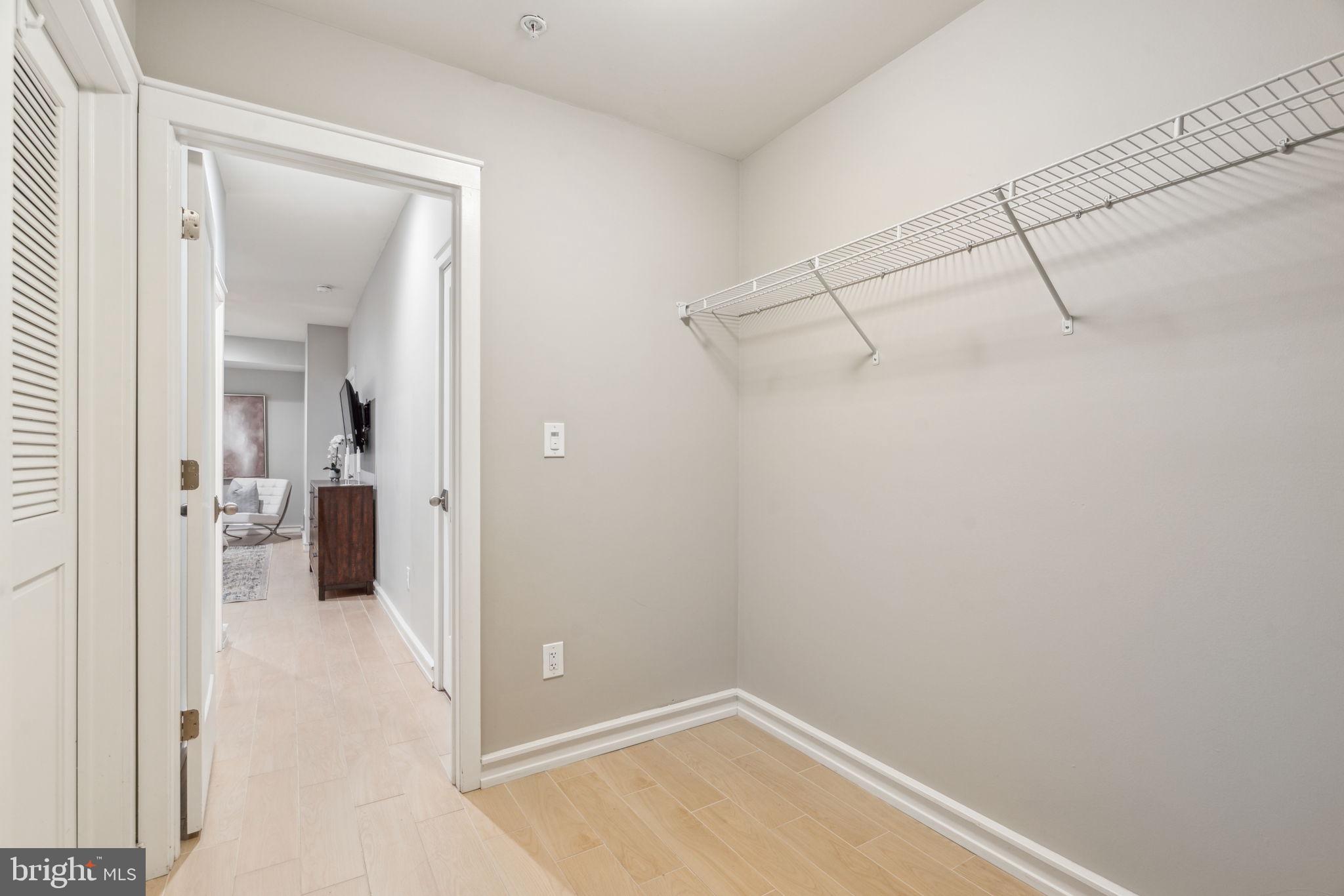 LUDLOW - Residential