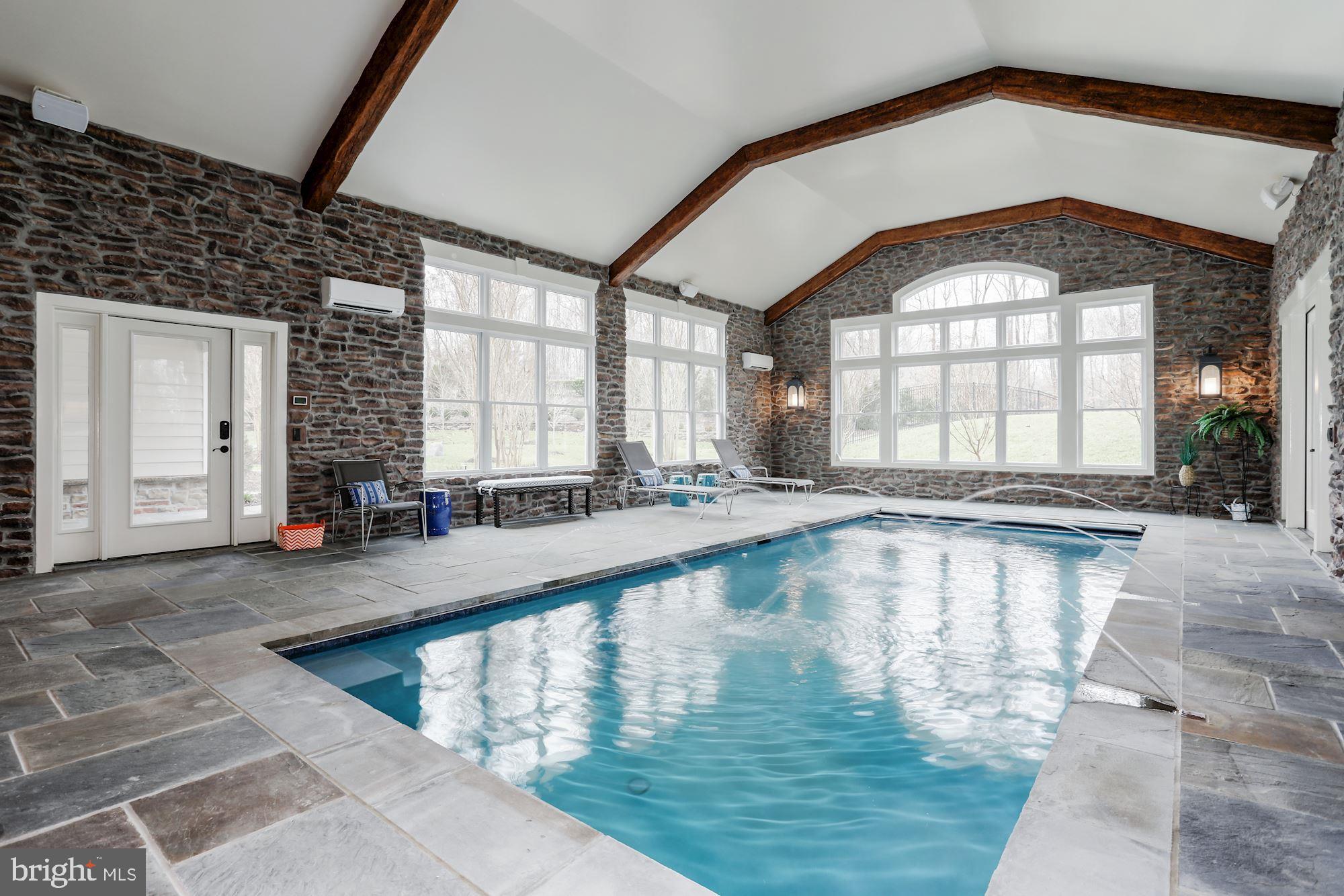 OCCOQUAN OVERLOOK - Residential