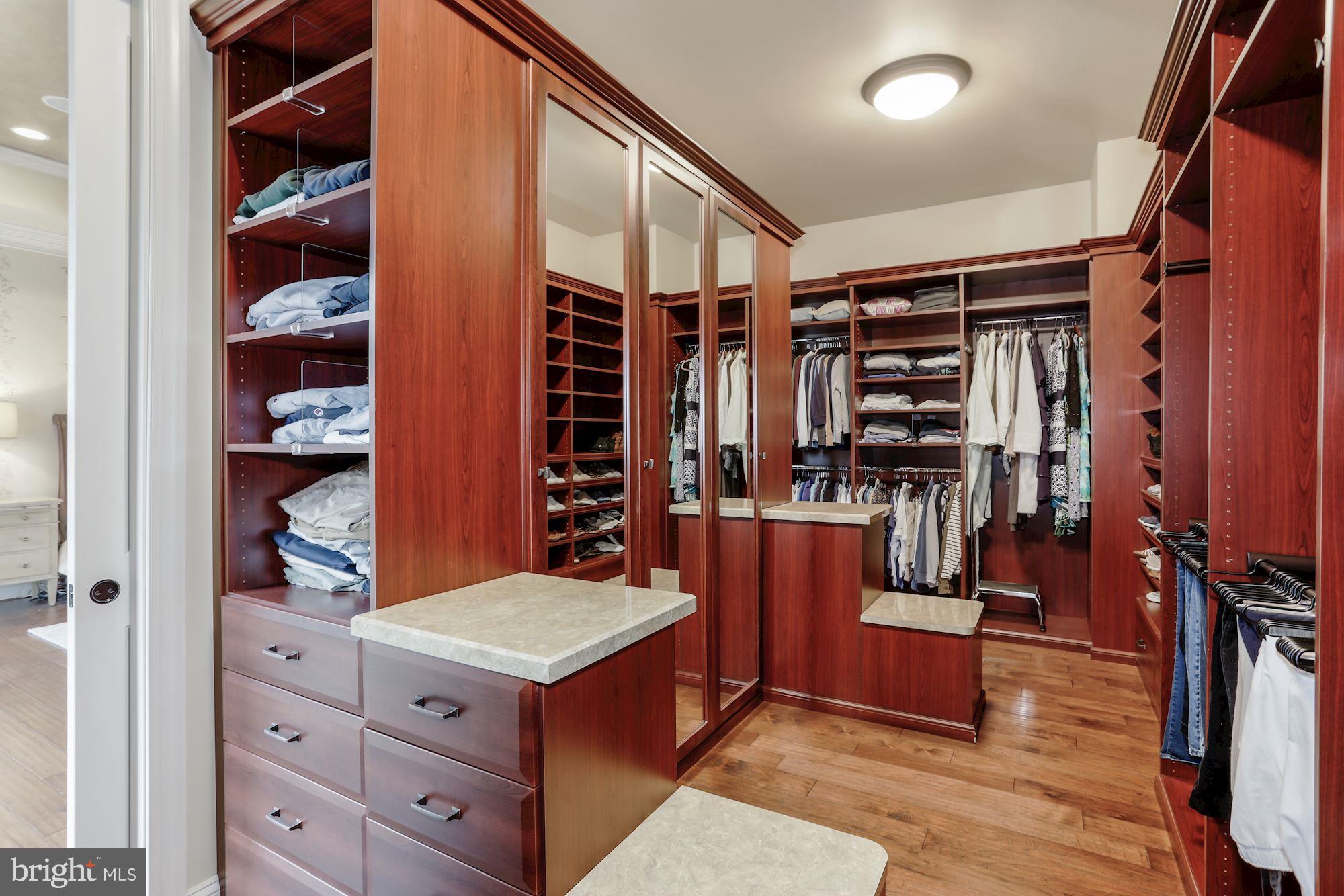 OCCOQUAN OVERLOOK - Residential