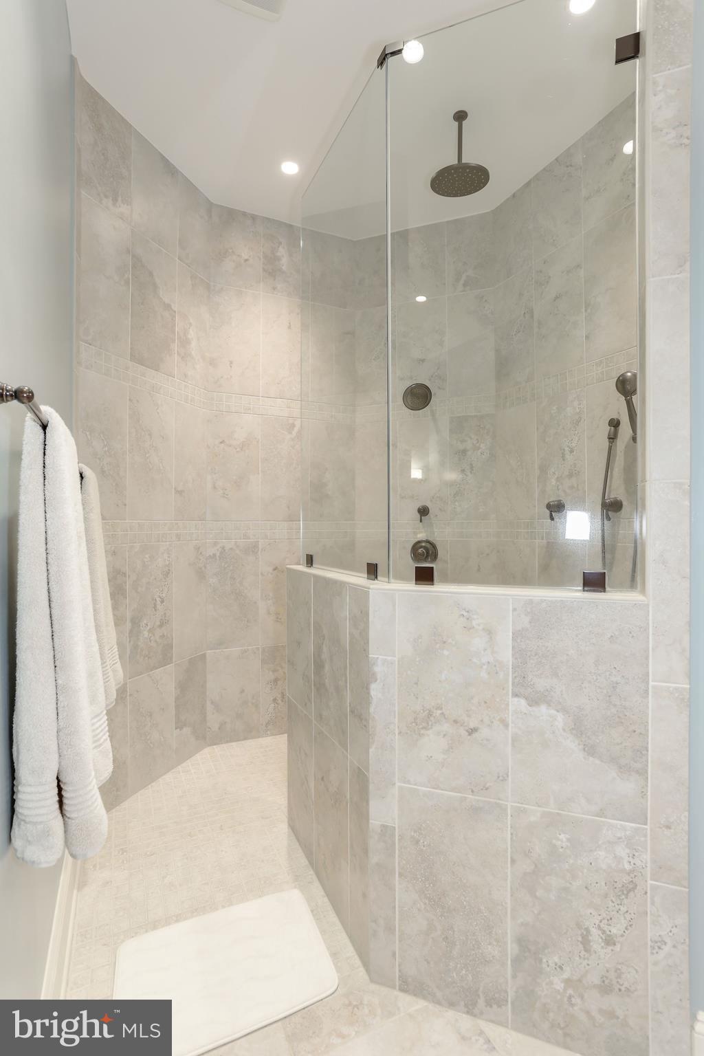 OCCOQUAN OVERLOOK - Residential