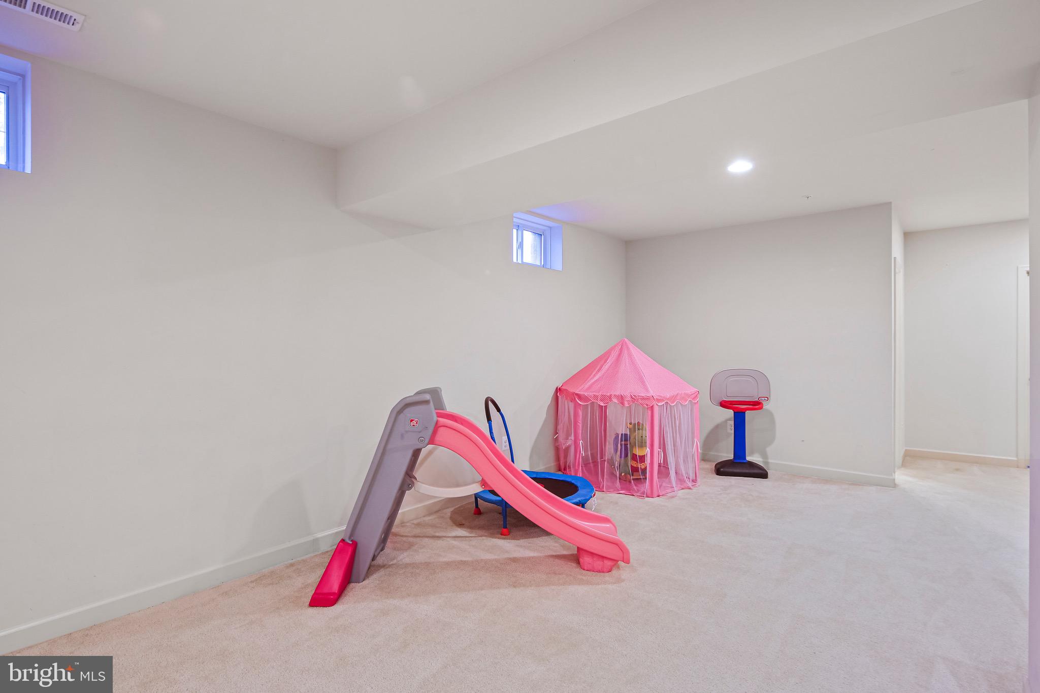 CABIN BRANCH - Residential