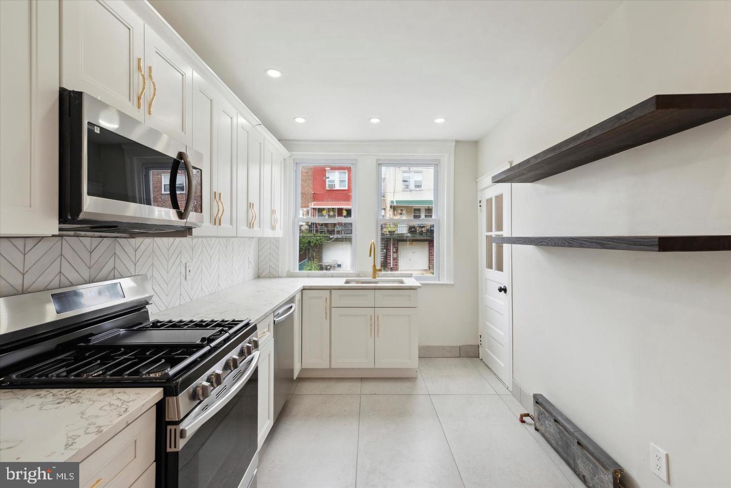 WEST OAK LANE - Residential