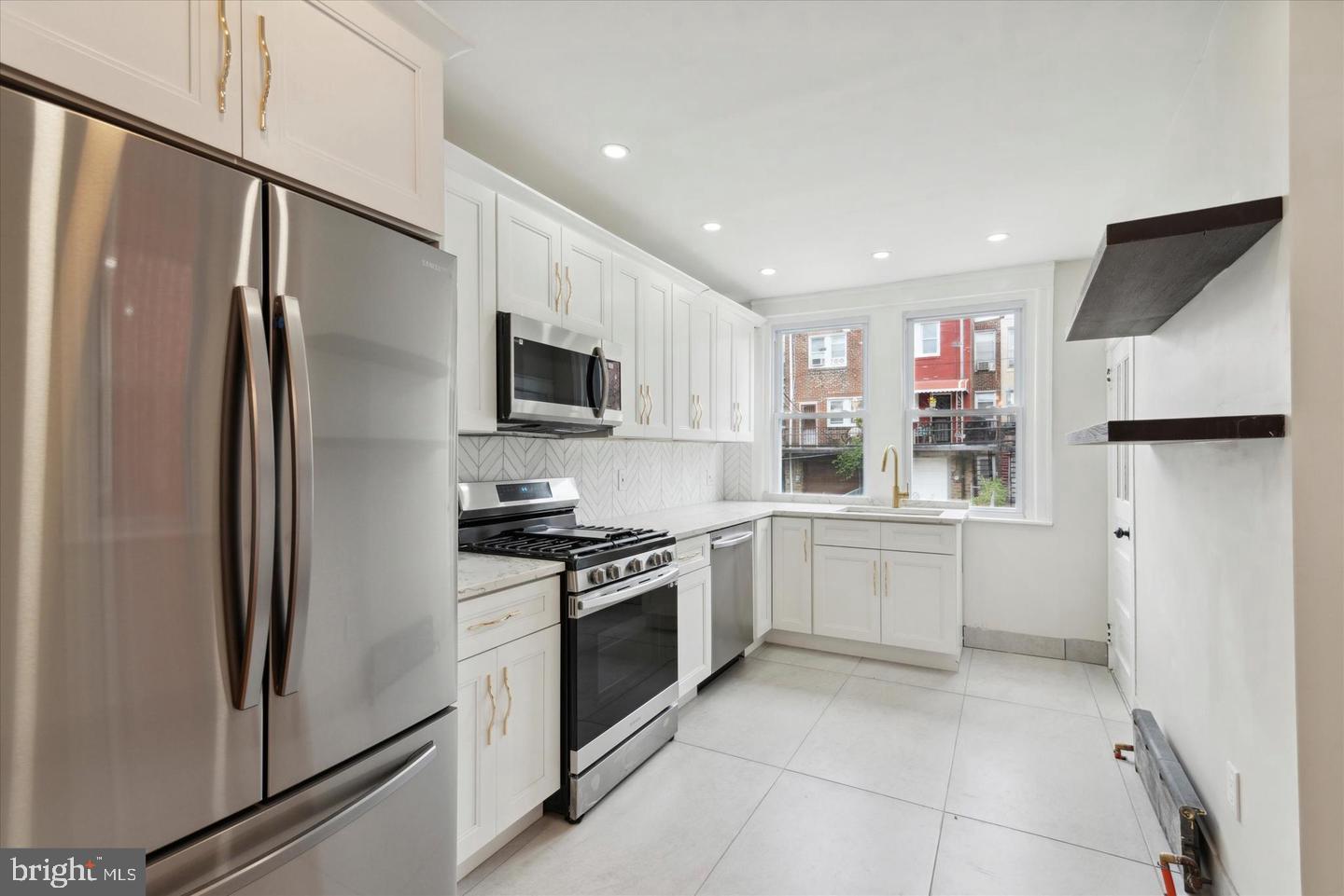 WEST OAK LANE - Residential