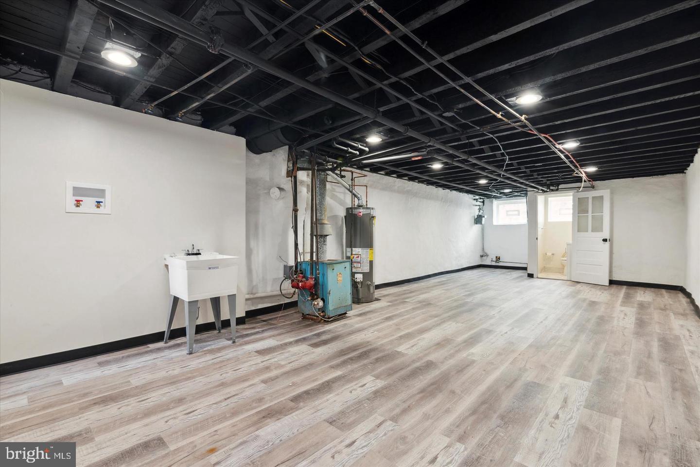 WEST OAK LANE - Residential