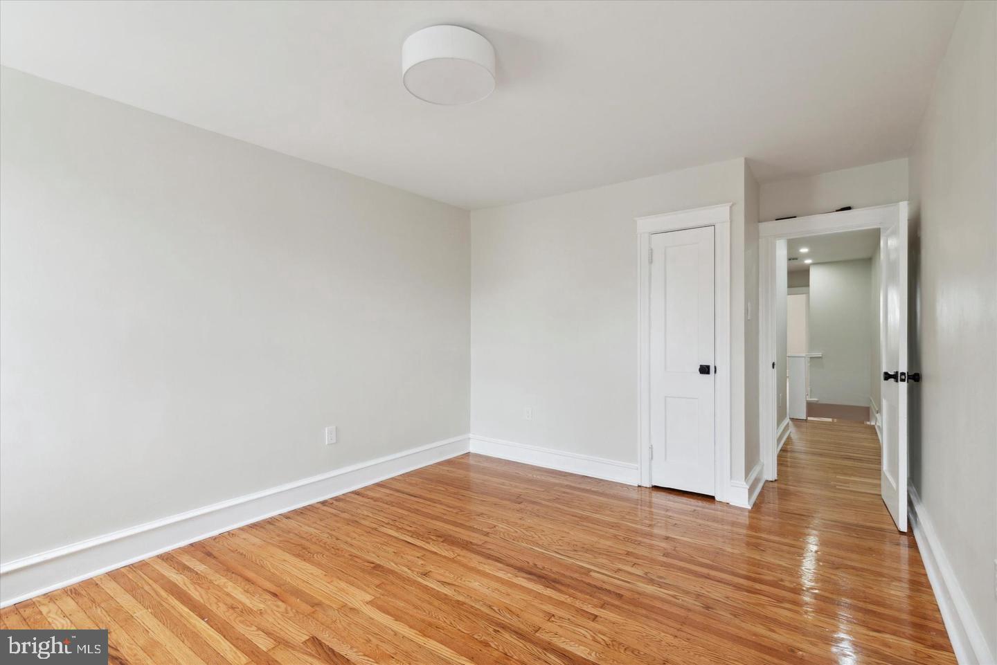 WEST OAK LANE - Residential