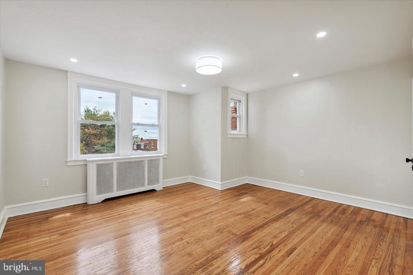 WEST OAK LANE - Residential