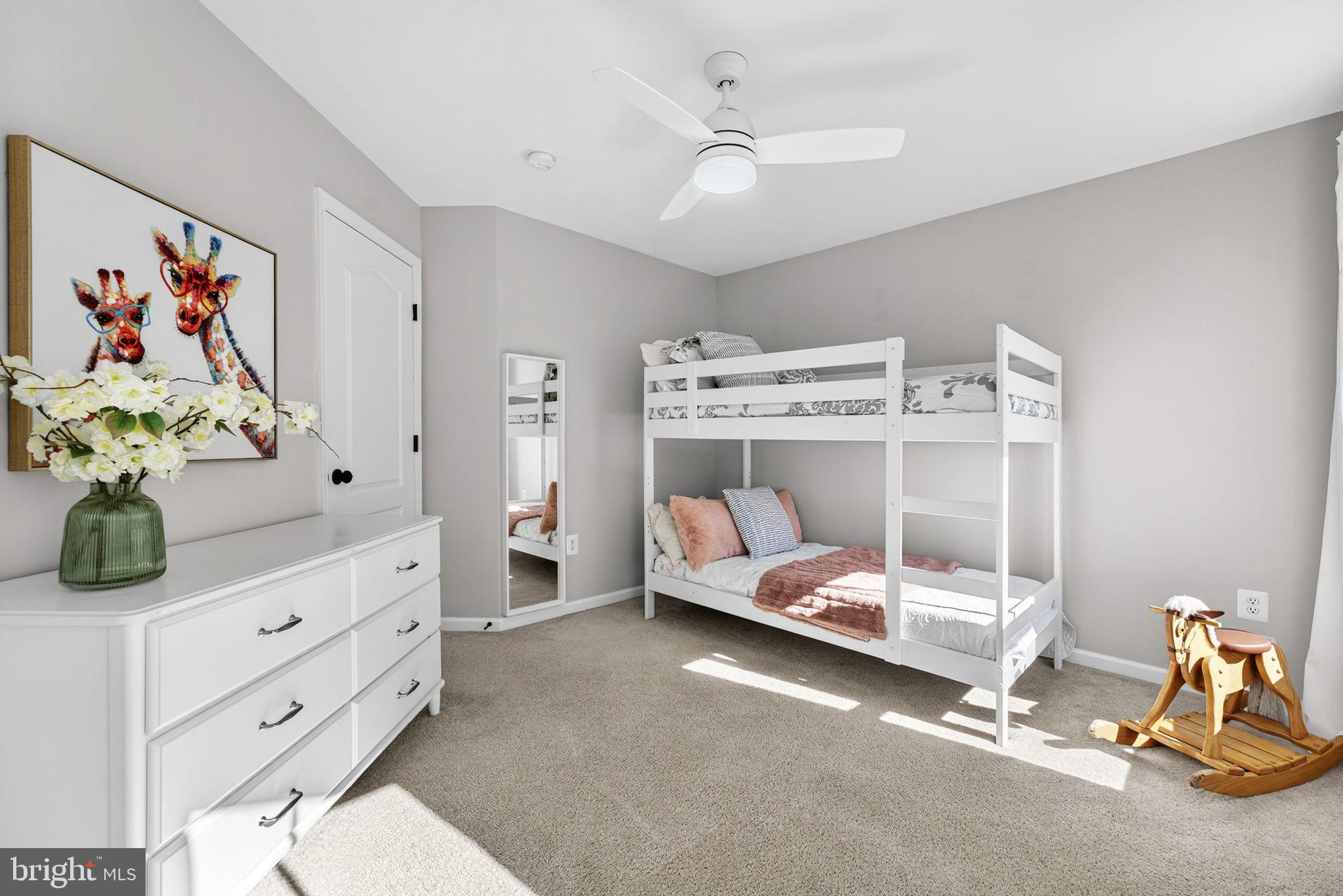 AMBER OAKS - Residential