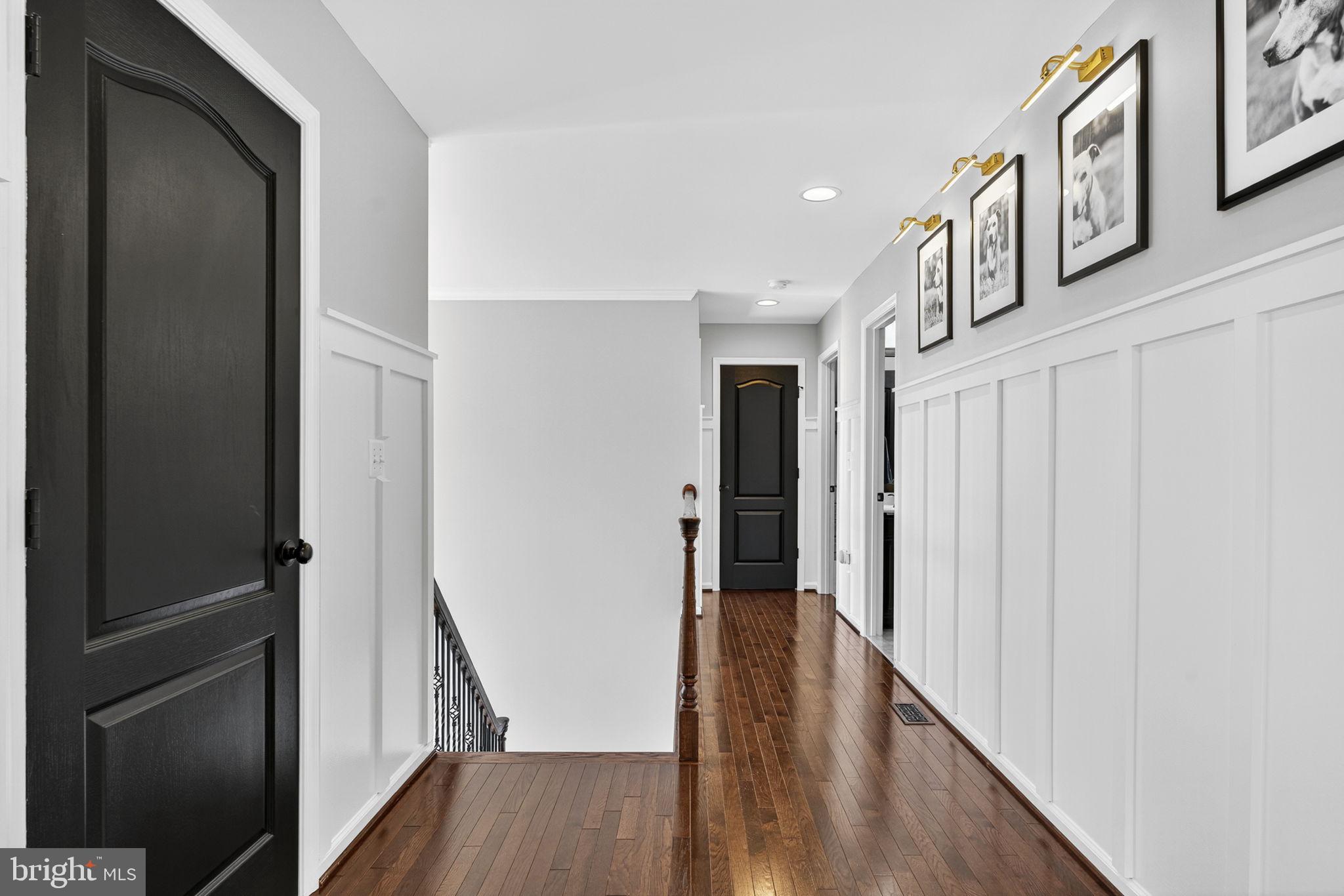 AMBER OAKS - Residential