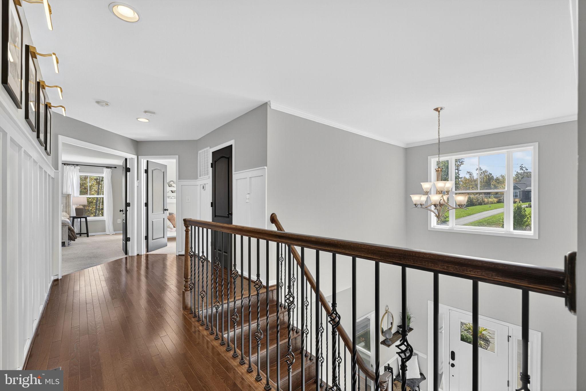 AMBER OAKS - Residential