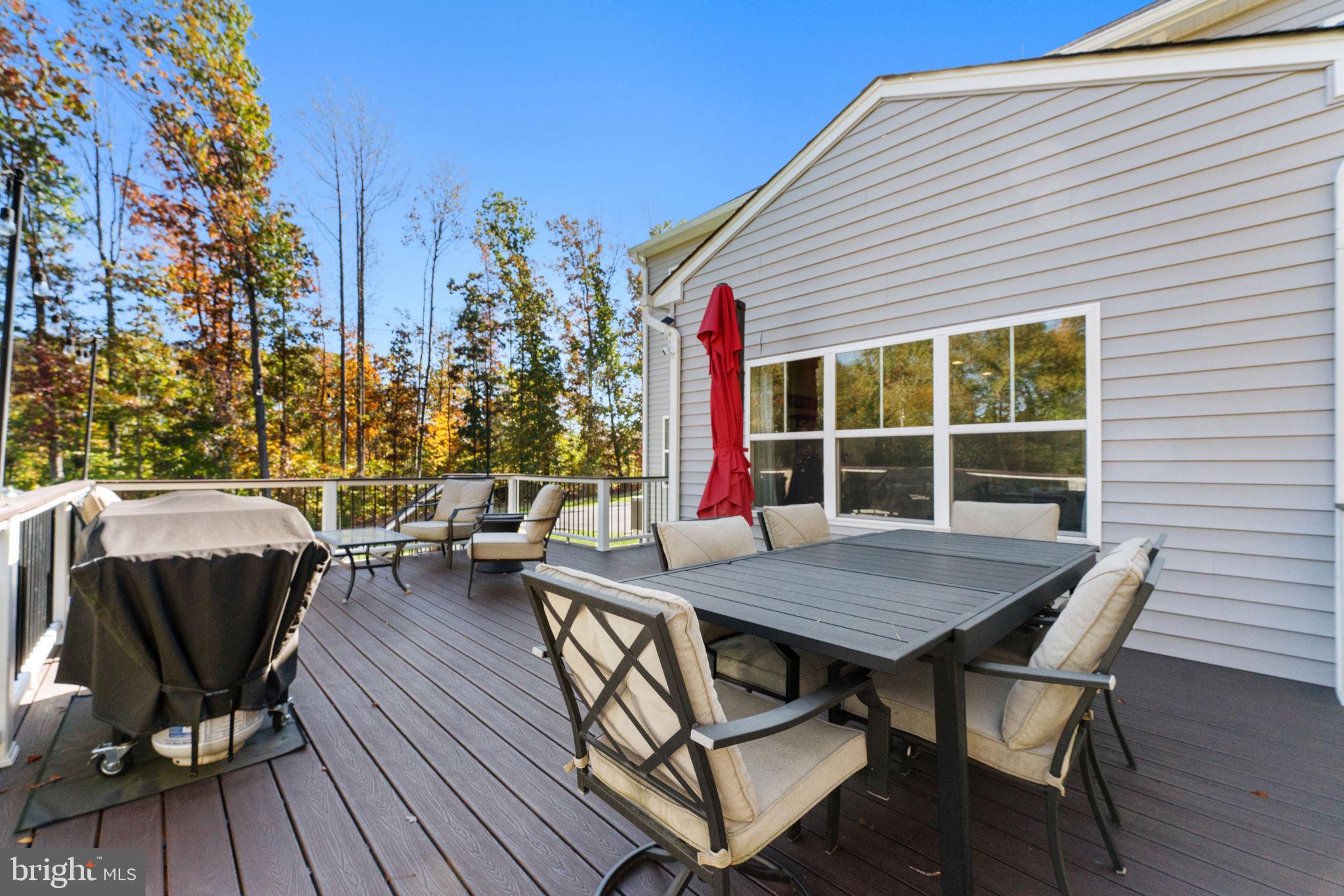 AMBER OAKS - Residential