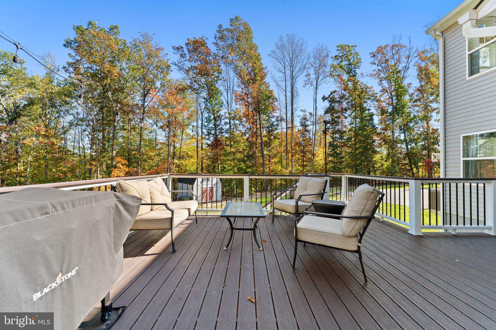 AMBER OAKS - Residential