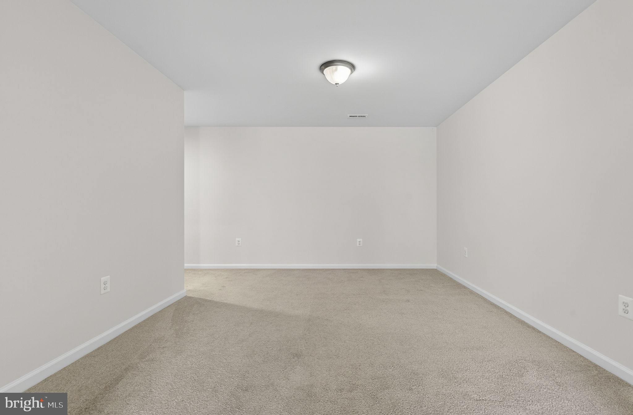 AMBER OAKS - Residential