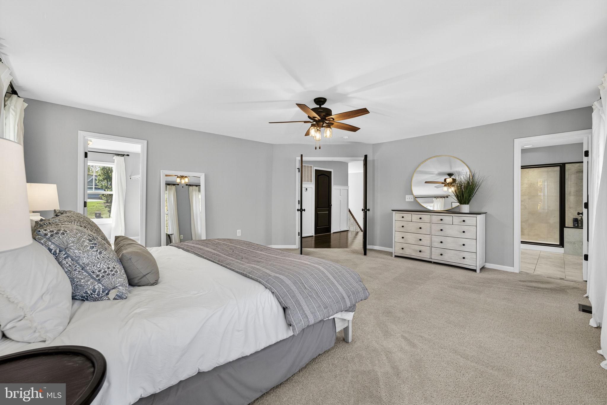 AMBER OAKS - Residential