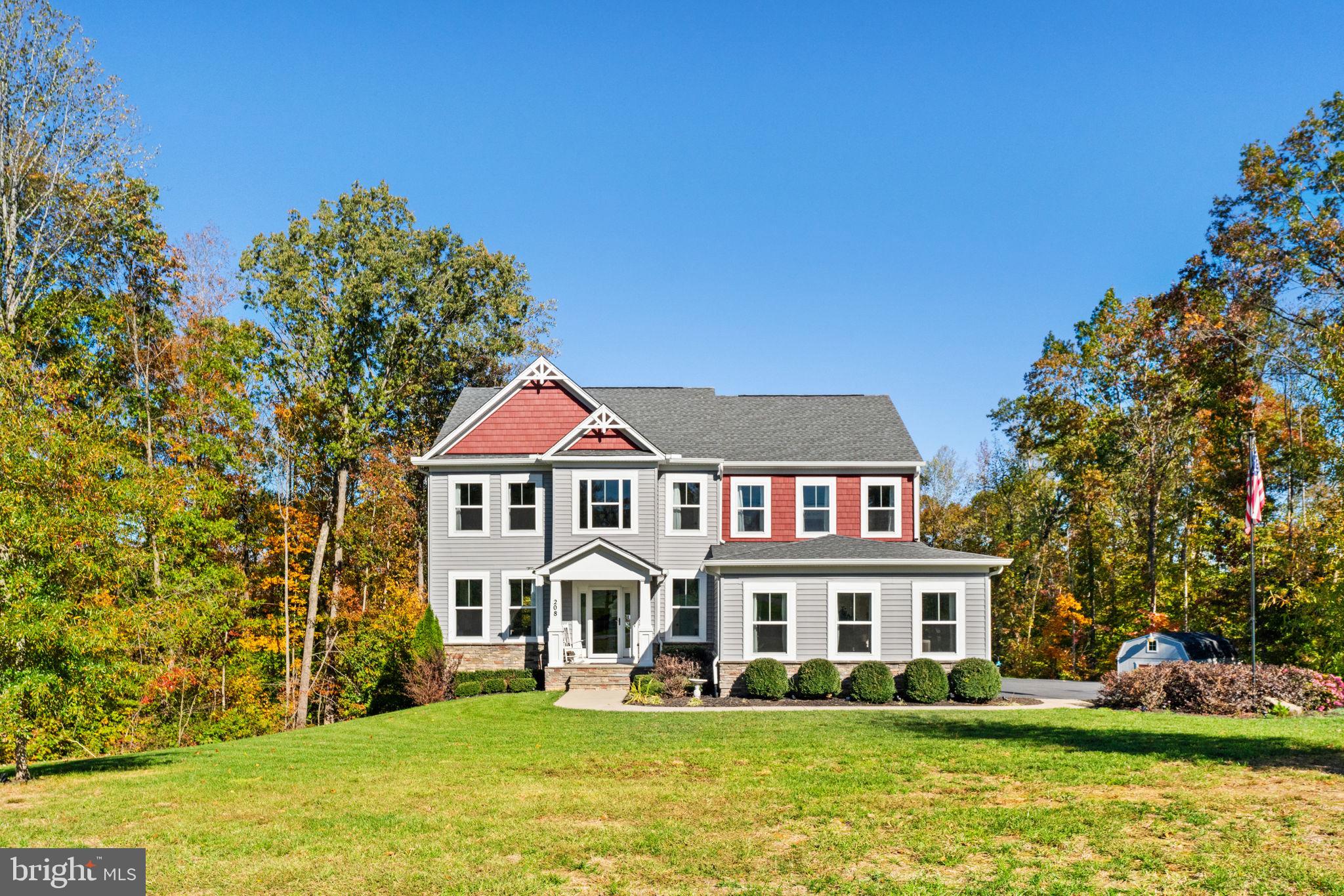 AMBER OAKS - Residential