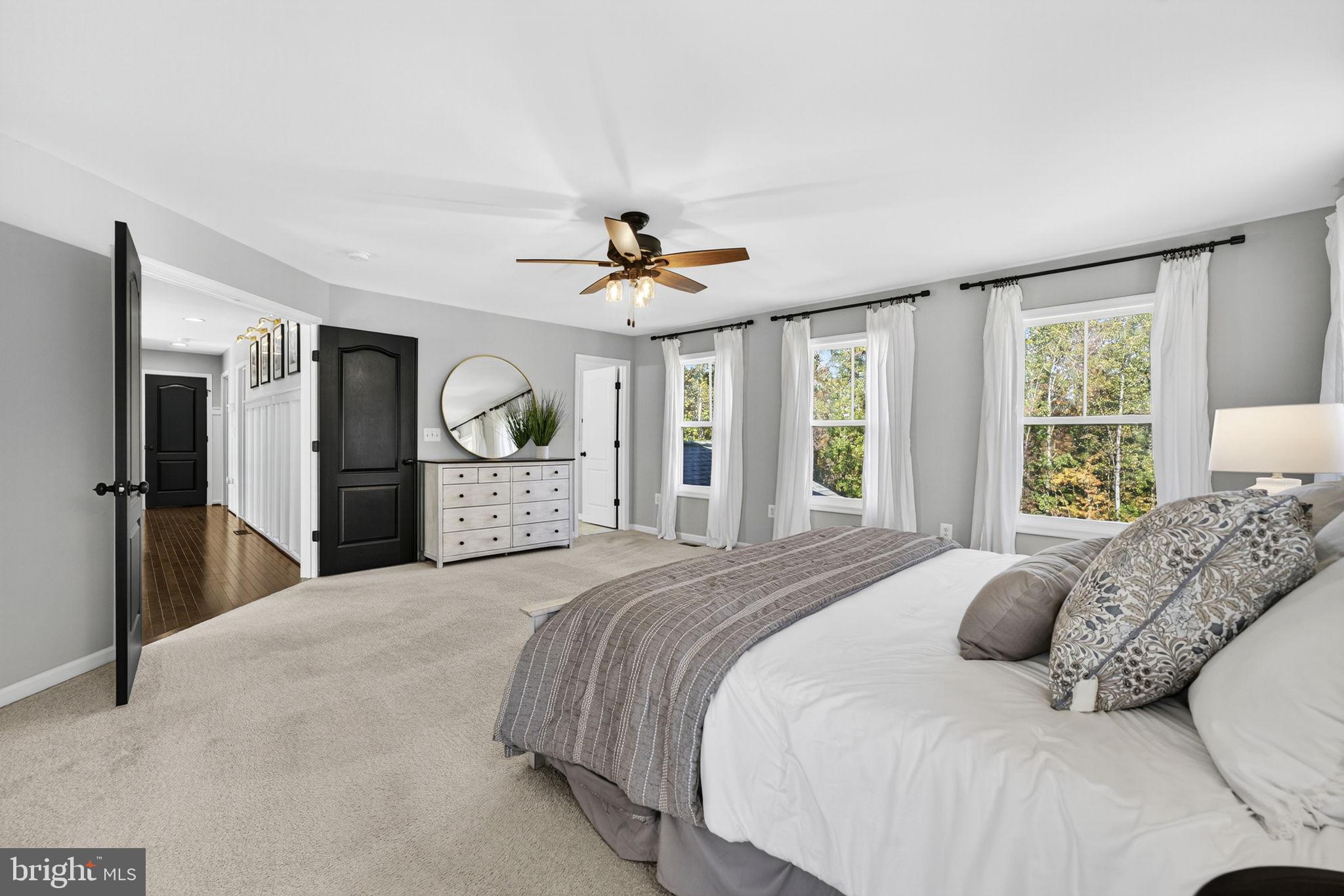 AMBER OAKS - Residential