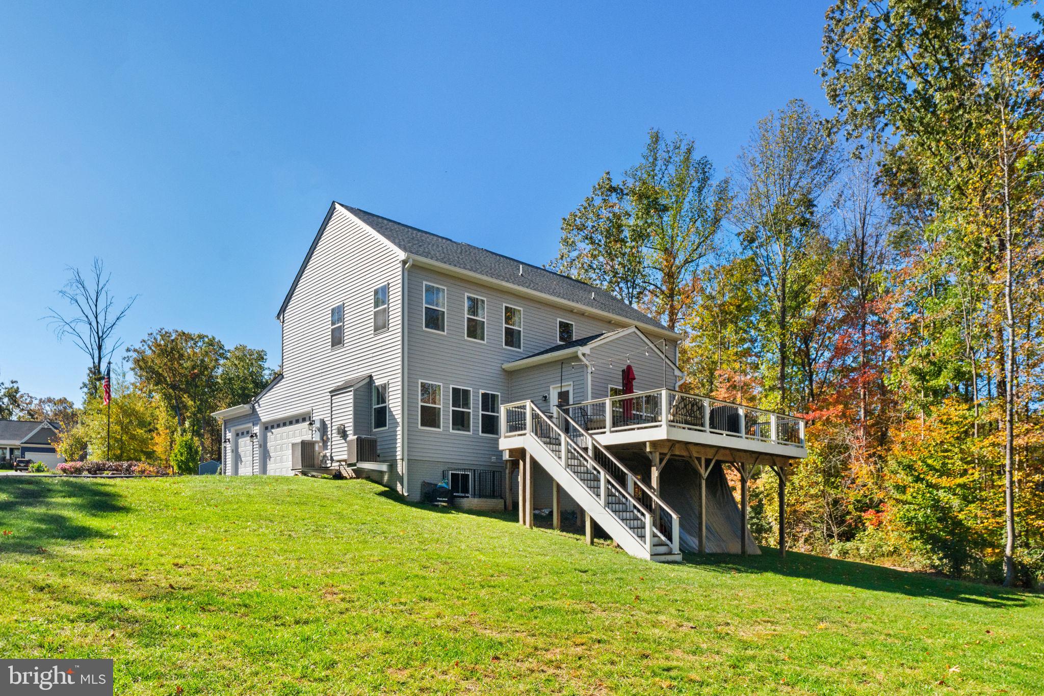 AMBER OAKS - Residential