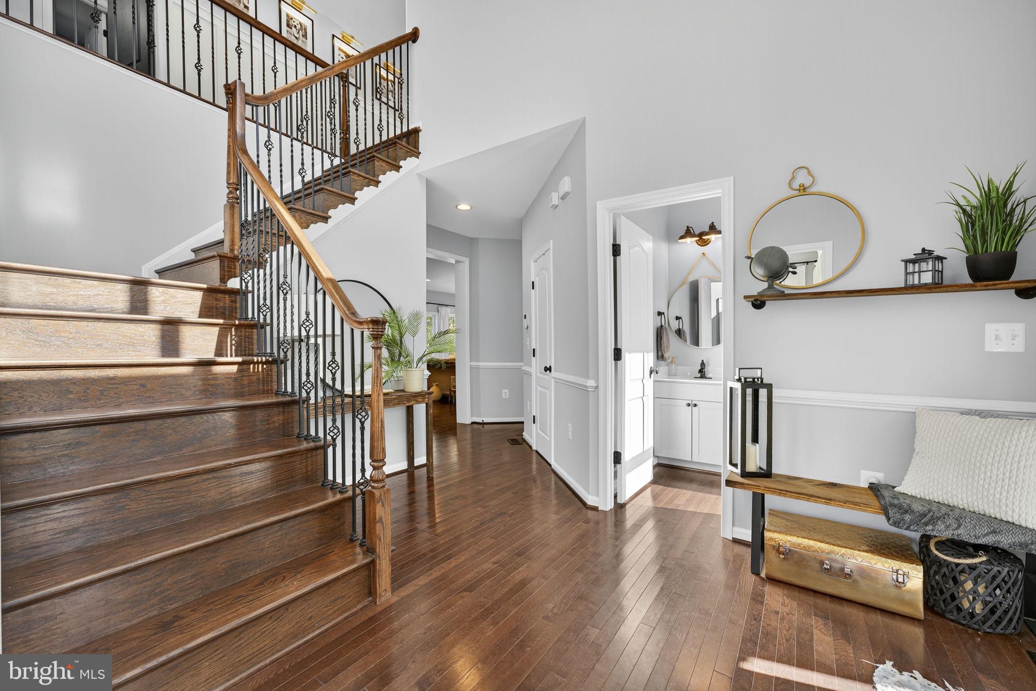 AMBER OAKS - Residential