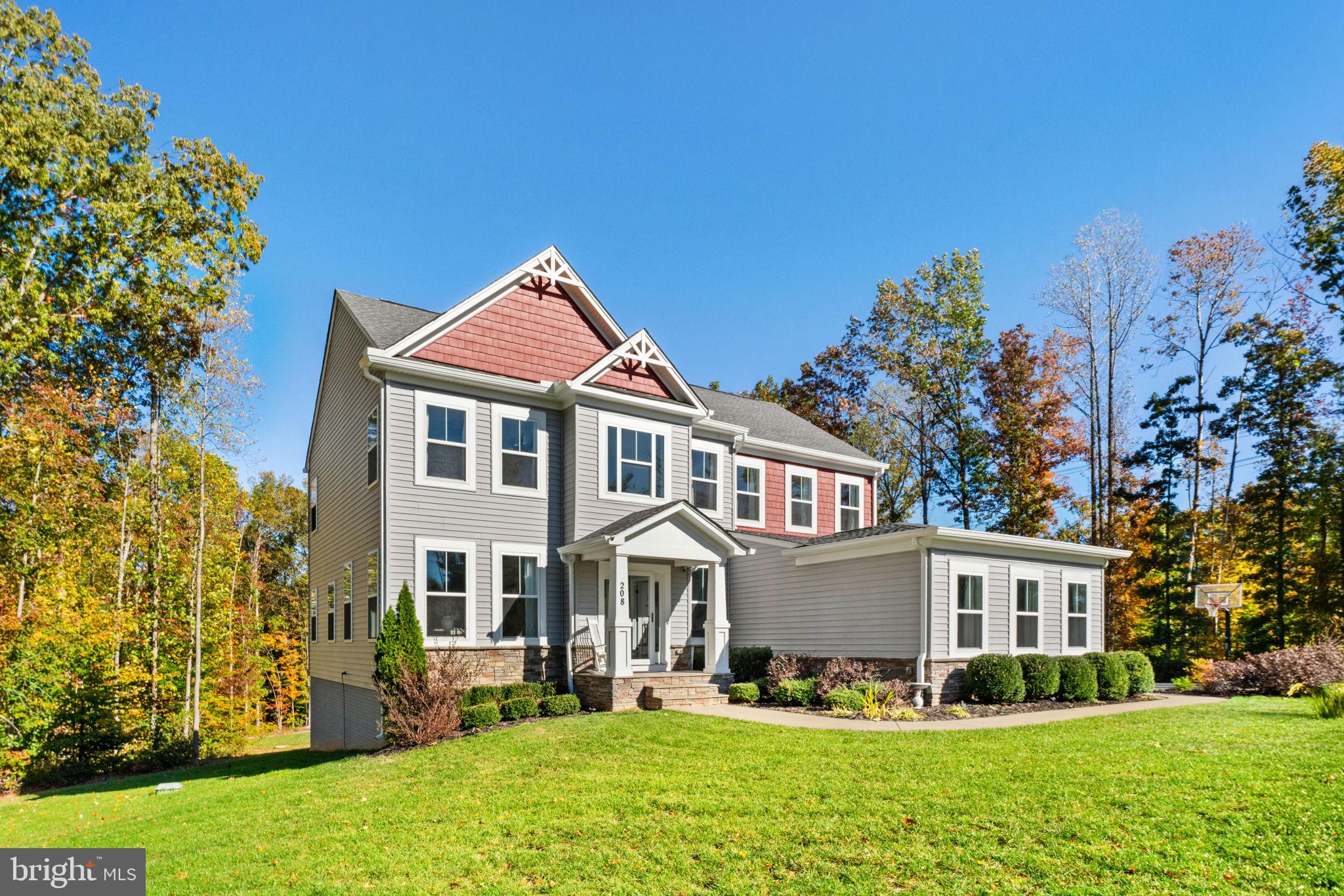 AMBER OAKS - Residential