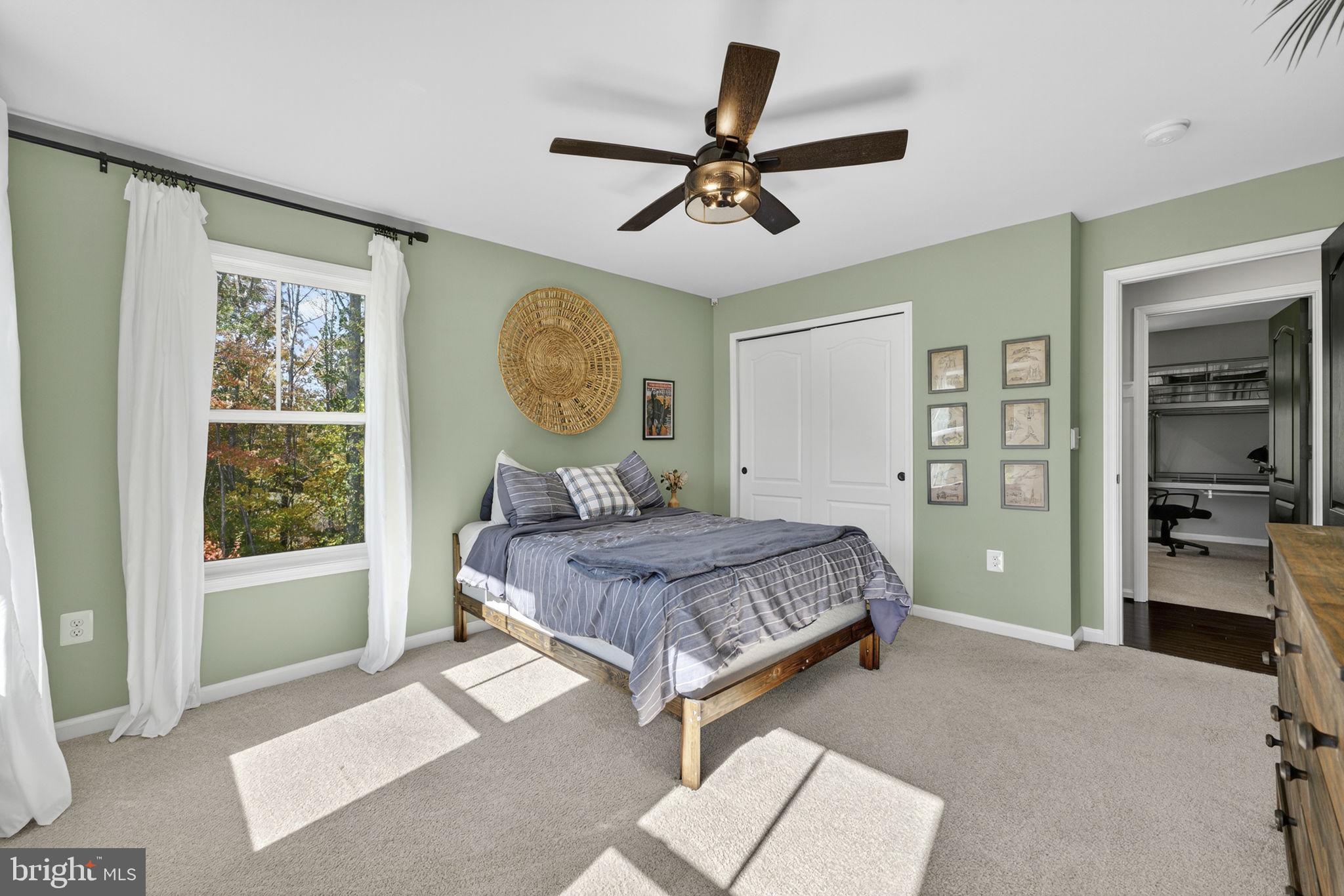 AMBER OAKS - Residential