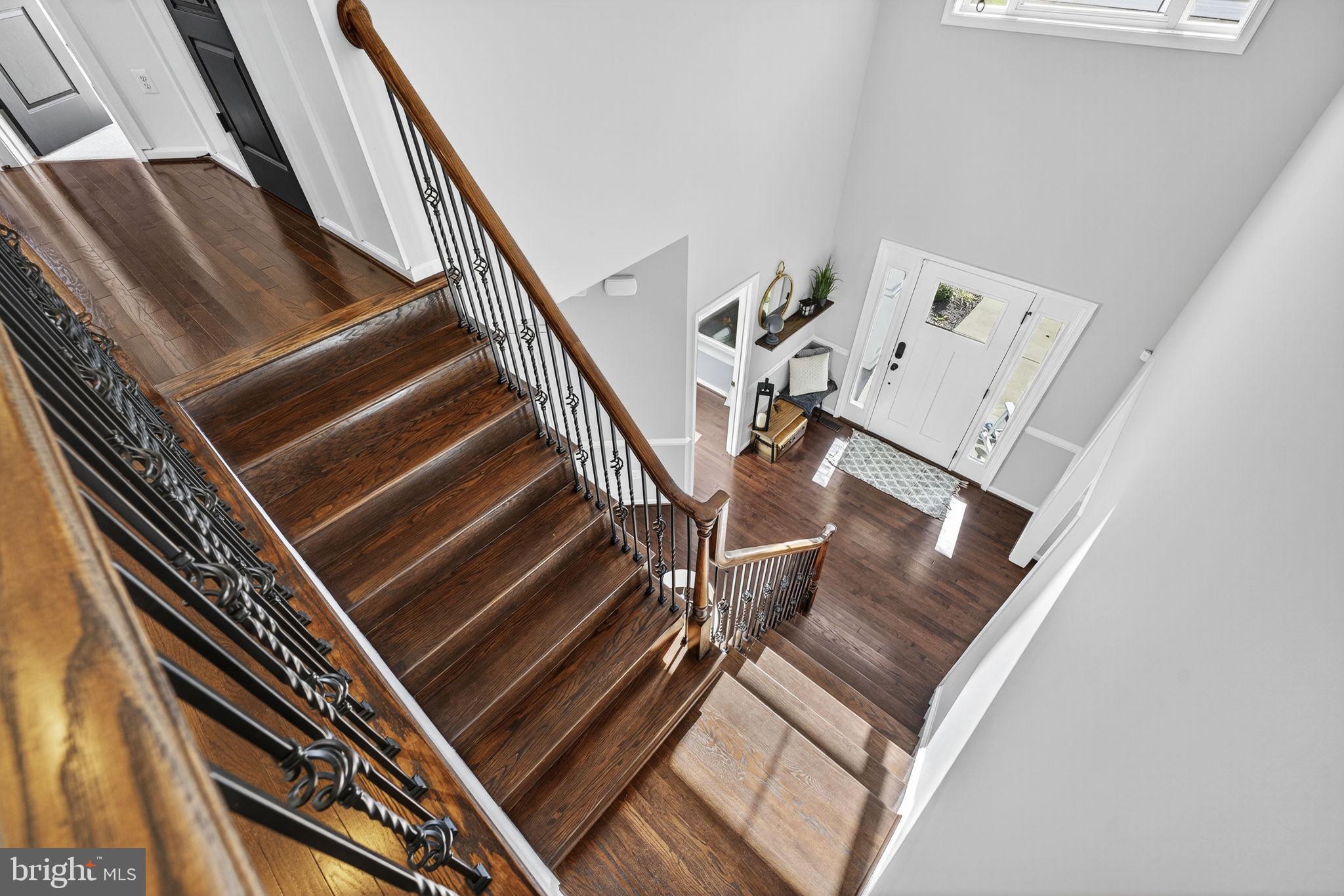 AMBER OAKS - Residential