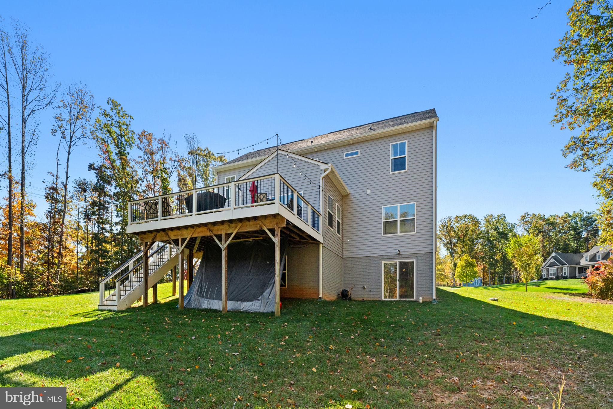 AMBER OAKS - Residential