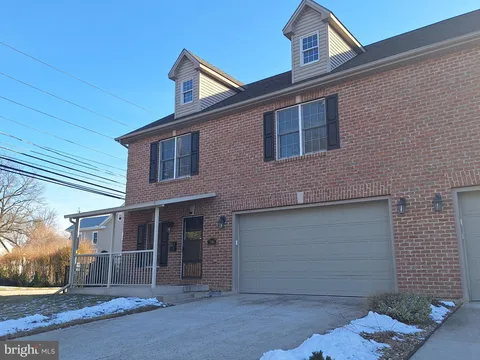 2101 Walnut Street, Camp Hill, PA 17011 - #: PACB2049006