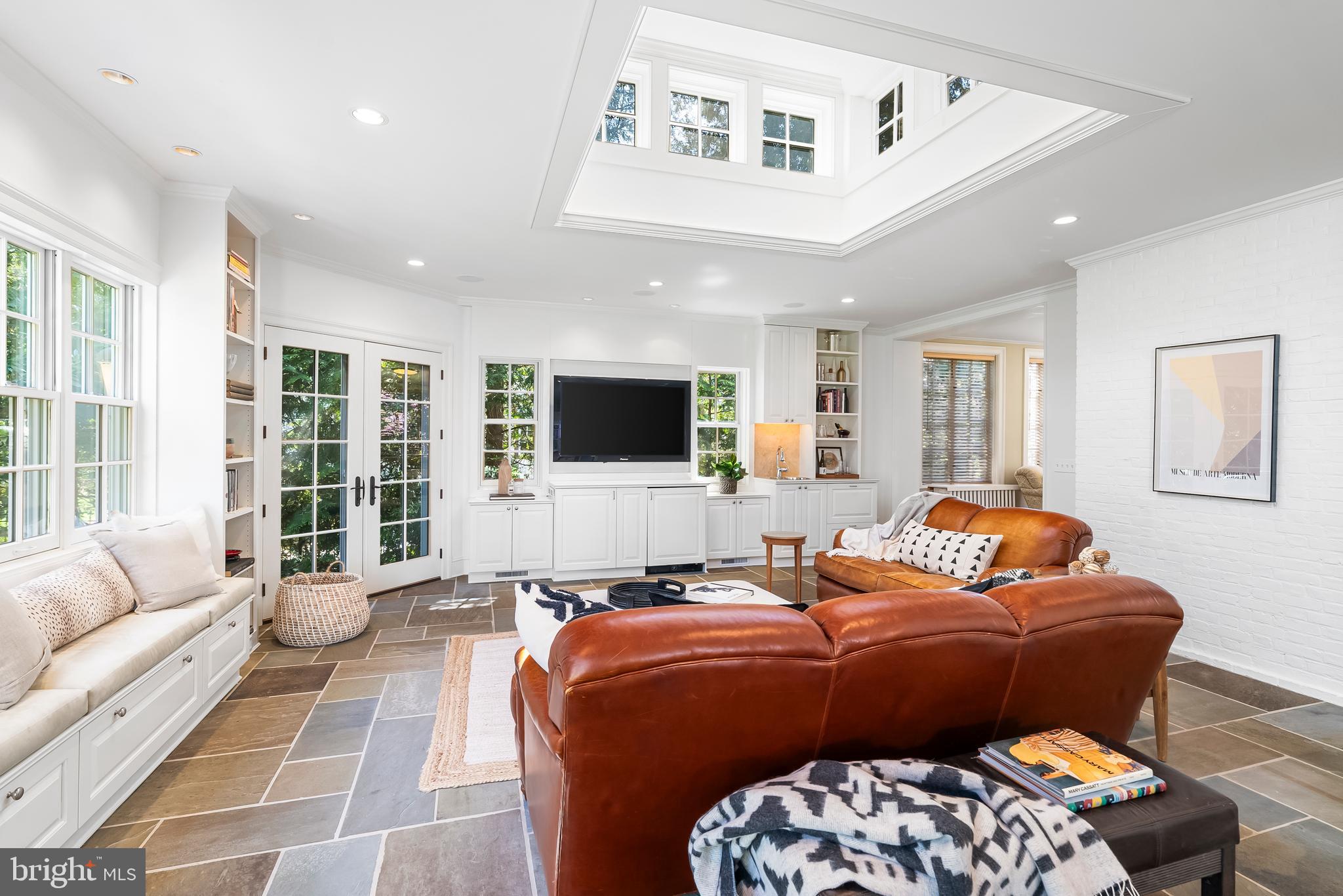 GUILFORD - Residential