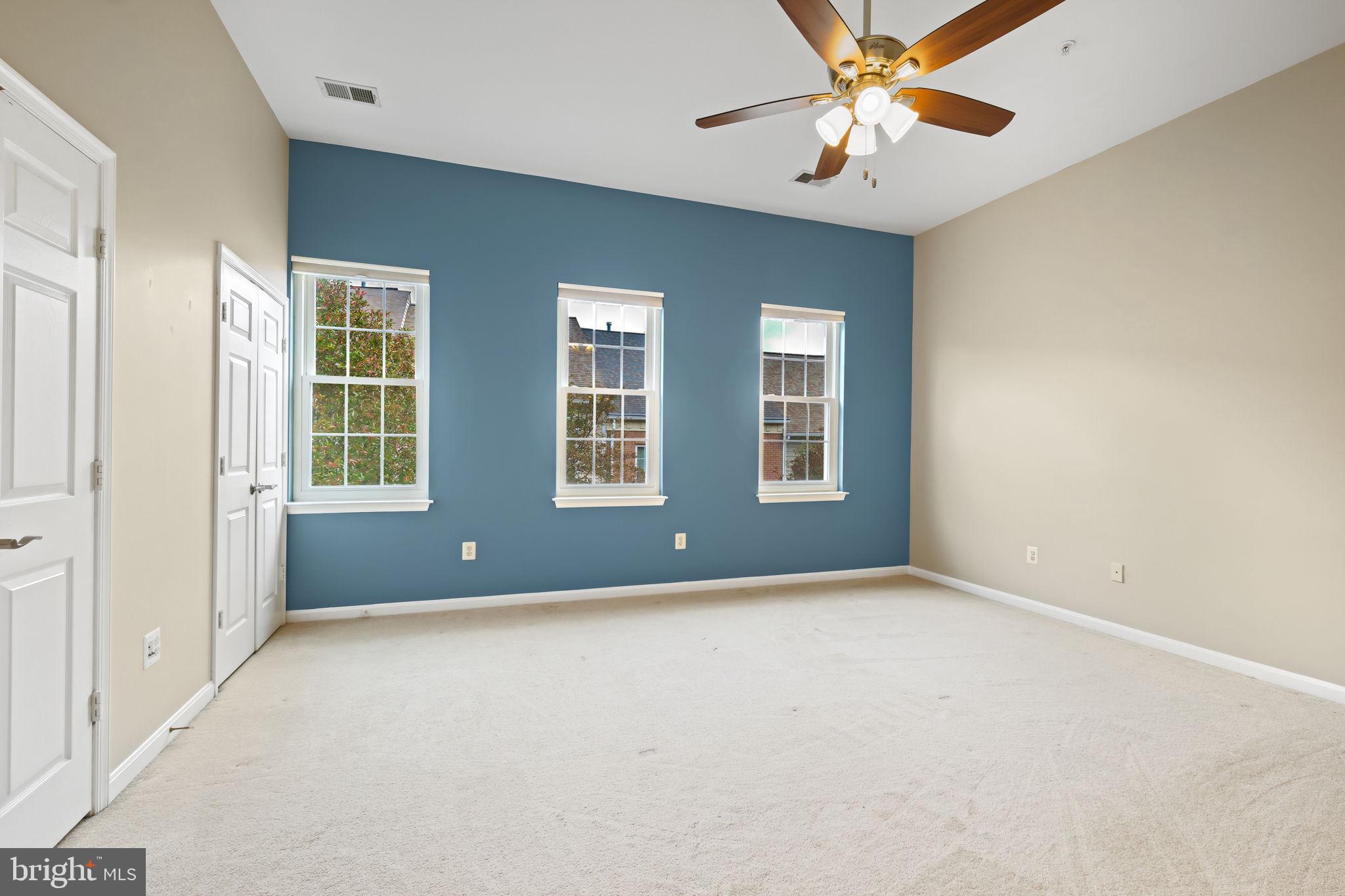 LAKELANDS - Residential