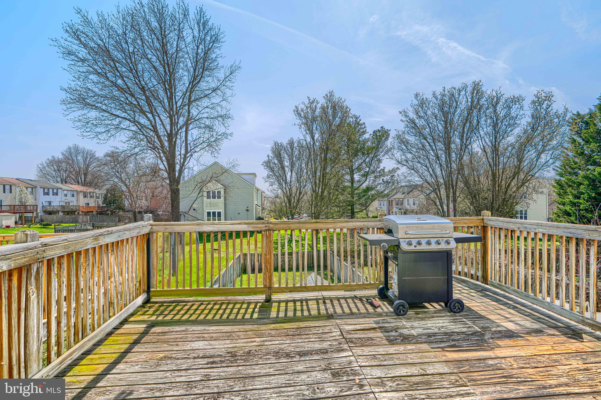 CONSTANT FRIENDSHIP - Residential