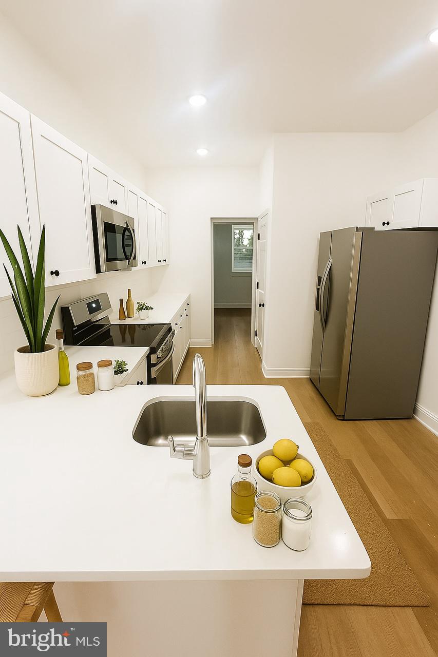 POINT BREEZE - Residential