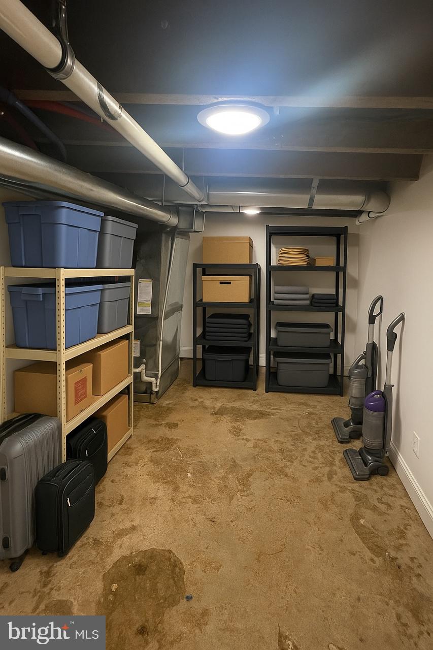 POINT BREEZE - Residential