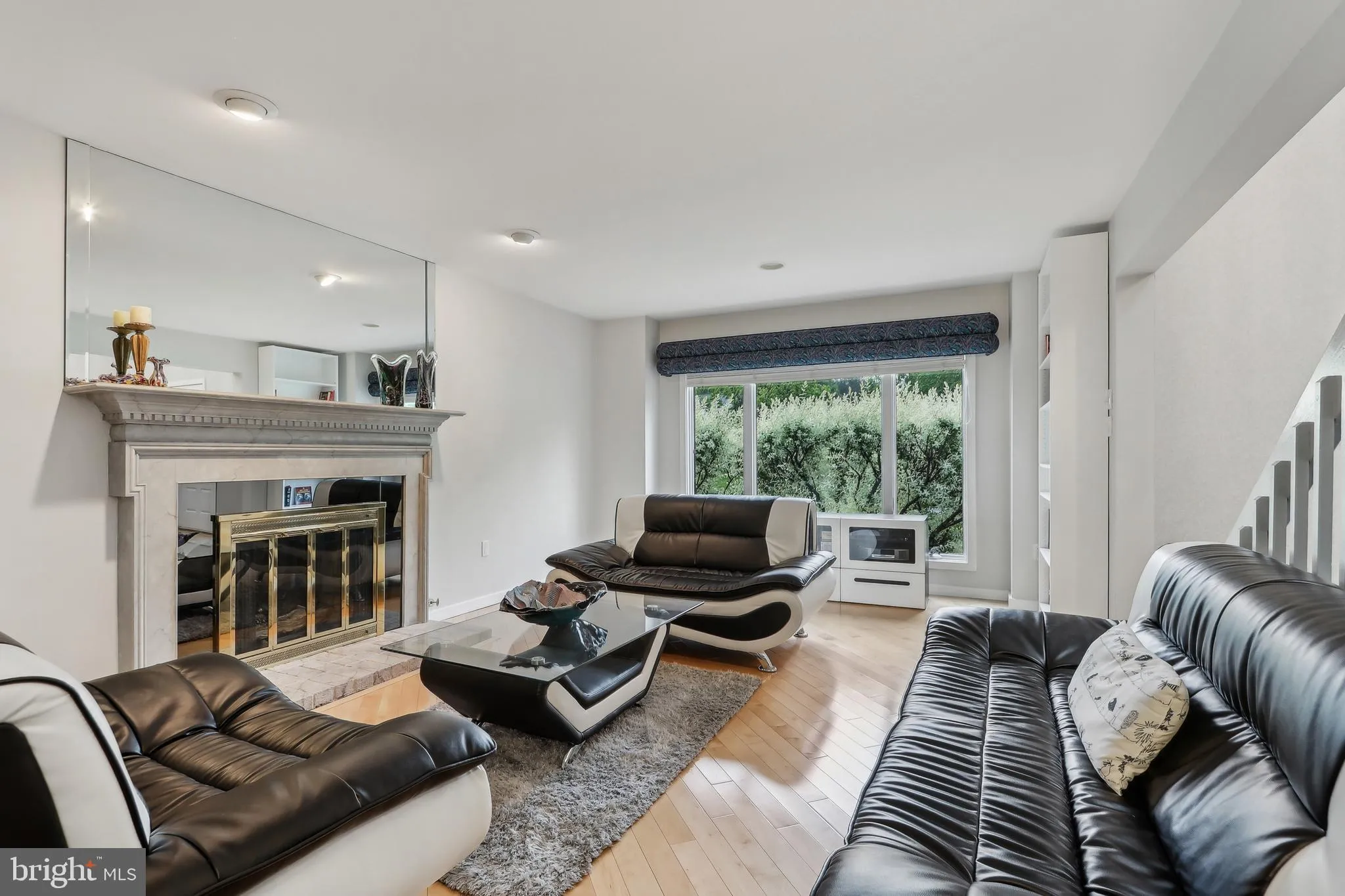 West Windsor, New Jersey 08550, United States, 4 Bedrooms Bedrooms, ,4 BathroomsBathrooms,Residential,Pending,130182